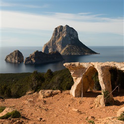 Mirador des Vedrà - Een Mystieke Reis naar de Hippie Grot van Ibiza