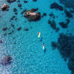 Ontdek Paddleboarden in de Azuurblauwe Wateren van Ibiza